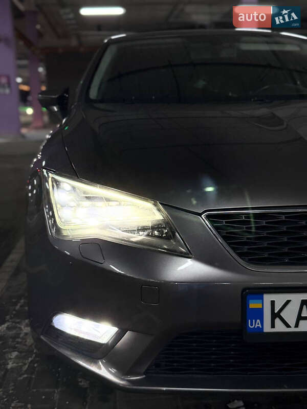 Хетчбек SEAT Leon 2015 в Києві