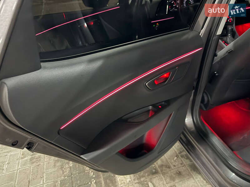 Хетчбек SEAT Leon 2015 в Києві