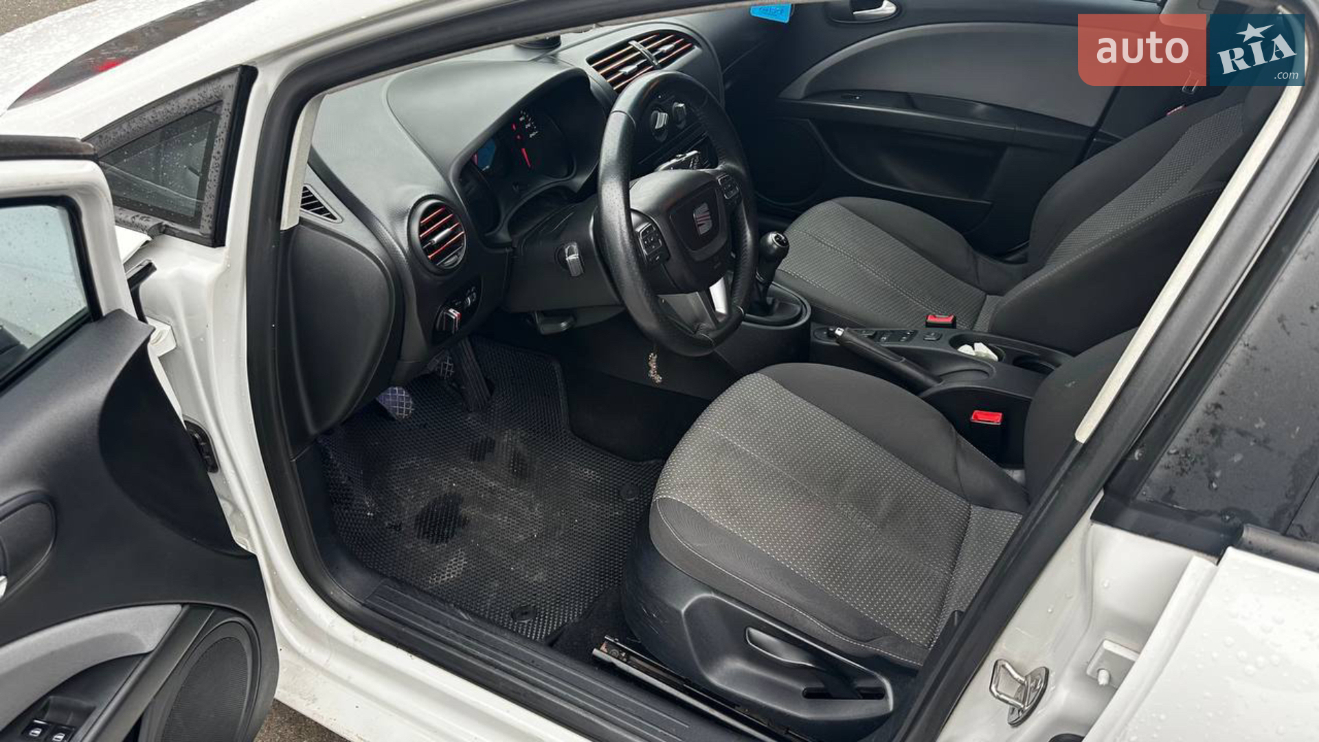 2011 SEAT Leon - мініатюра 18