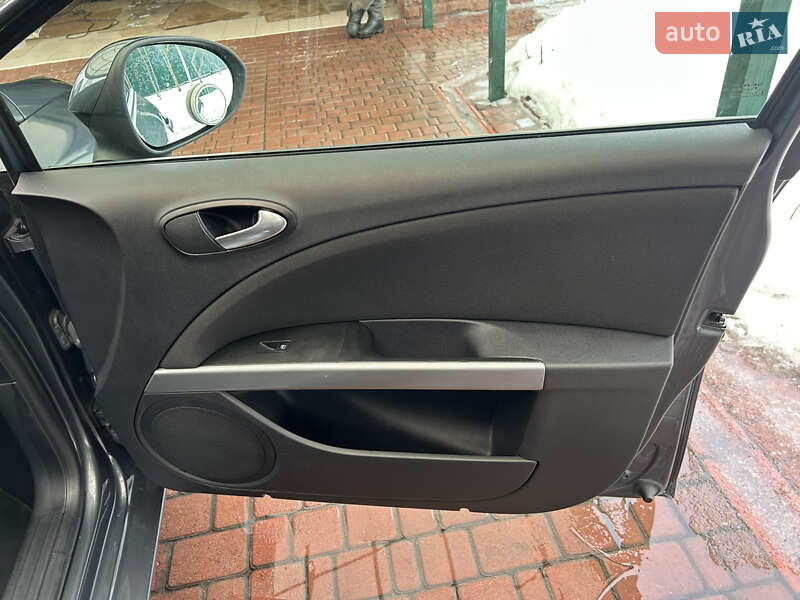 Хетчбек SEAT Leon 2011 в Білій Церкві фото 57 Хетчбек SEAT Leon 2011 в Білій Церкві