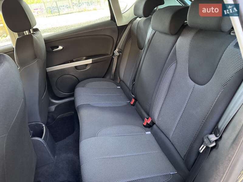 Хетчбек SEAT Leon 2010 в Луцьку фото 30 Хетчбек SEAT Leon 2010 в Луцьку