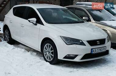 Хэтчбек SEAT Leon 2015 в Киеве