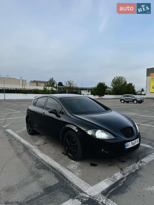 Хэтчбек SEAT Leon 2006 в Полтаве