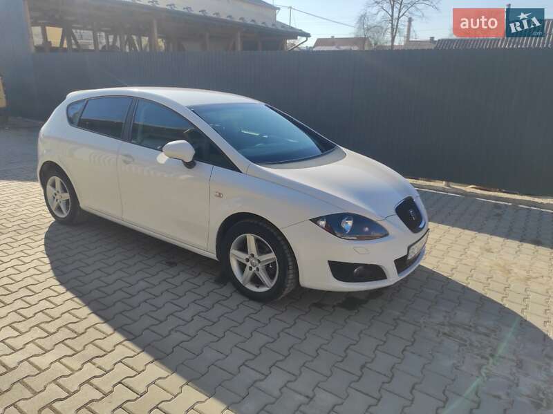 Хетчбек SEAT Leon 2011 в Дрогобичі