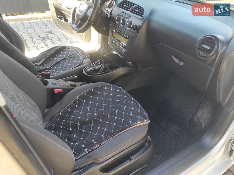 Хетчбек SEAT Leon 2011 в Дрогобичі