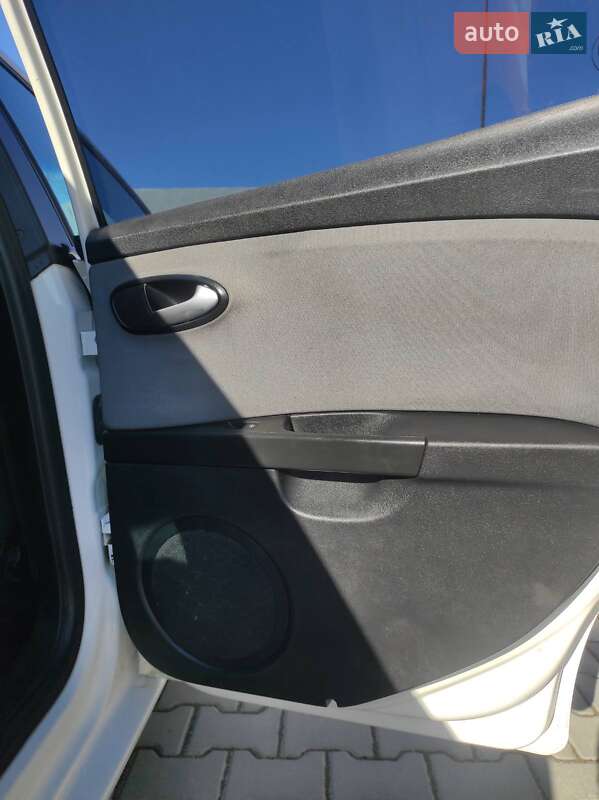 Хетчбек SEAT Leon 2011 в Дрогобичі