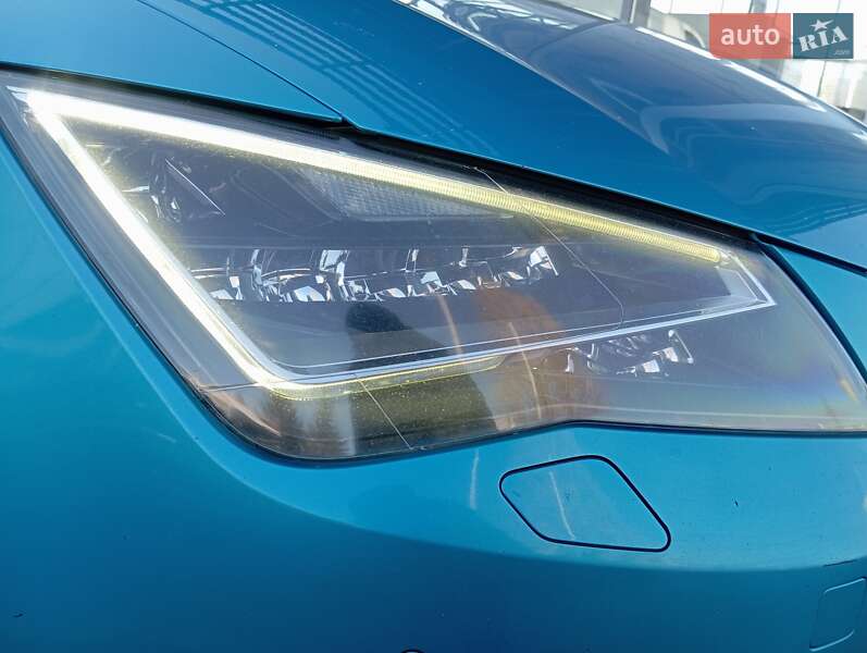 Хетчбек SEAT Leon 2016 в Києві