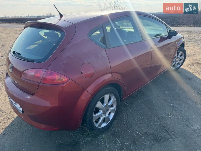 Хэтчбек SEAT Leon 2008 в Стрые