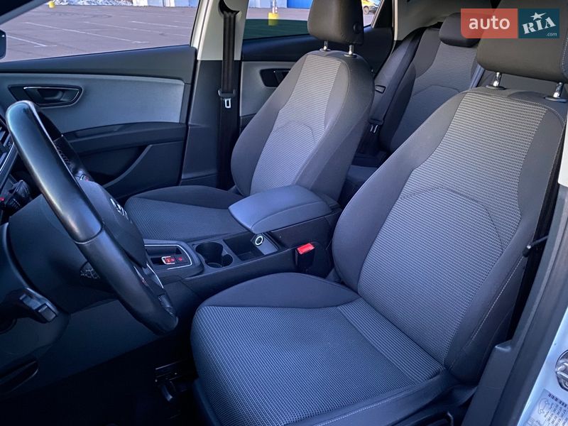 Хэтчбек SEAT Leon 2018 в Ровно