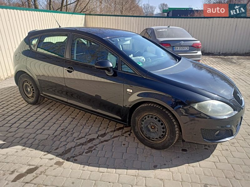 Хэтчбек SEAT Leon 2011 в Хмельницком