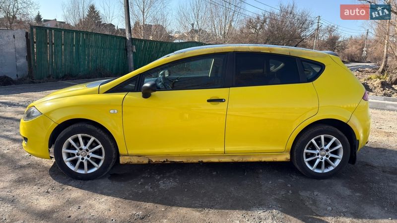 Хэтчбек SEAT Leon 2007 в Киеве