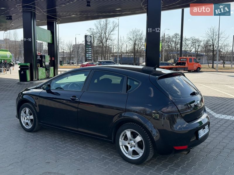 Хэтчбек SEAT Leon 2008 в Кременчуге