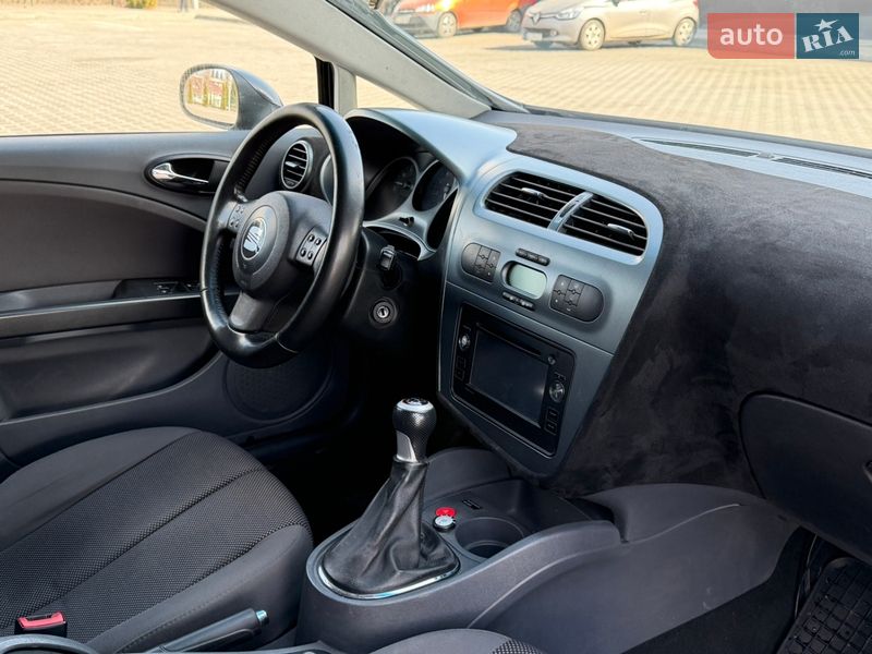 Хэтчбек SEAT Leon 2008 в Кременчуге