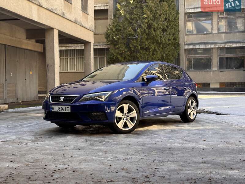 Хэтчбек SEAT Leon 2017 в Киеве