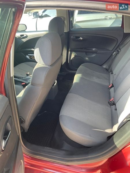 Хэтчбек SEAT Leon 2006 в Броварах