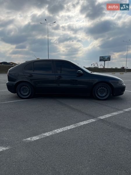 Хэтчбек SEAT Leon 2003 в Львове