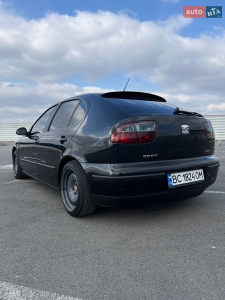 Хэтчбек SEAT Leon 2003 в Львове