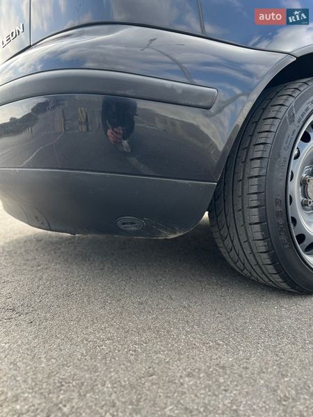 Хэтчбек SEAT Leon 2003 в Львове