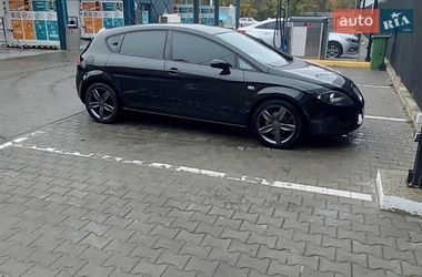 Хэтчбек SEAT Leon 2009 в Борисполе