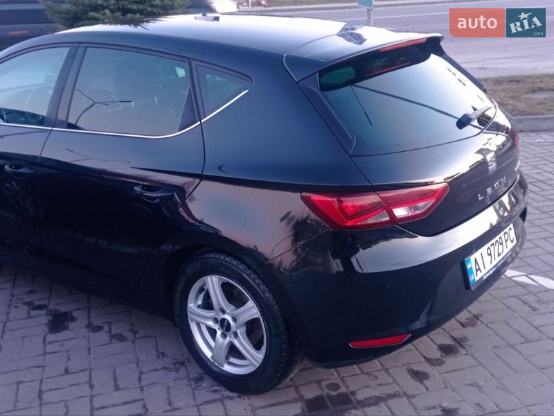 Хэтчбек SEAT Leon 2014 в Киеве