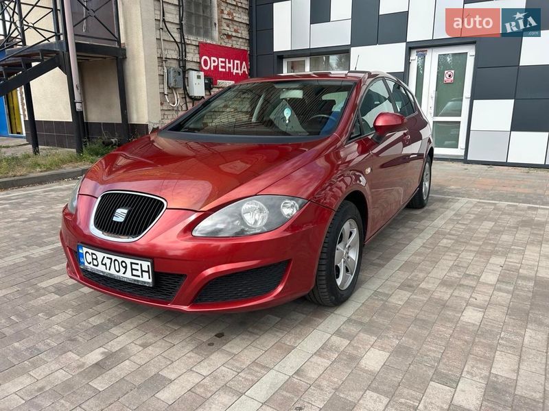 Хэтчбек SEAT Leon 2009 в Нежине