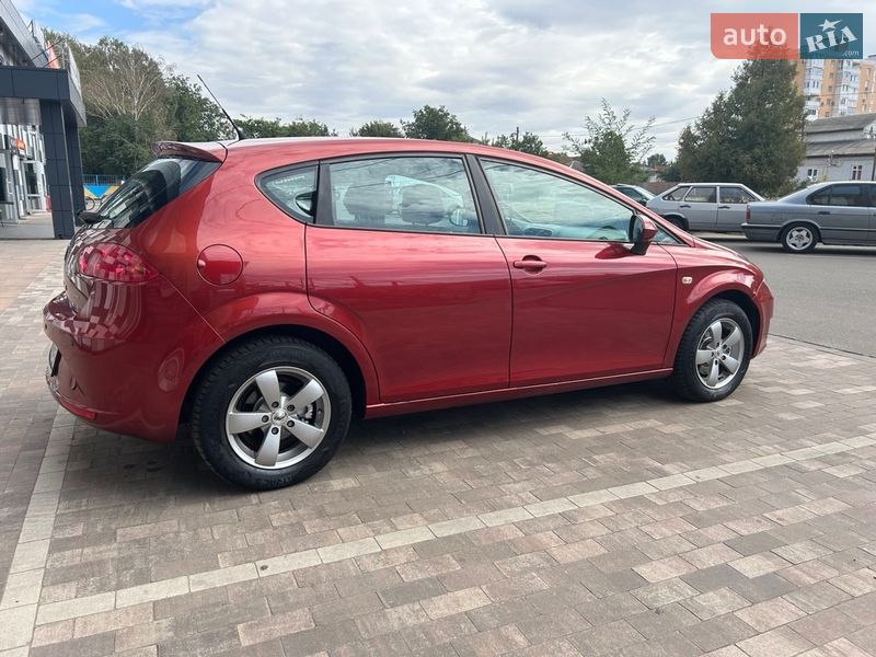 Хэтчбек SEAT Leon 2009 в Нежине