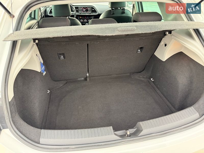 Хэтчбек SEAT Leon 2014 в Тернополе