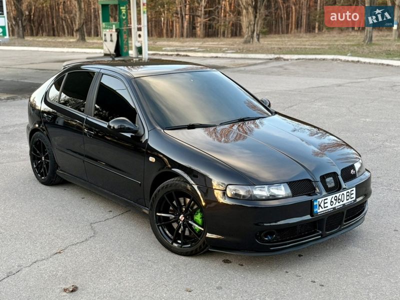 Хэтчбек SEAT Leon 2004 в Днепре