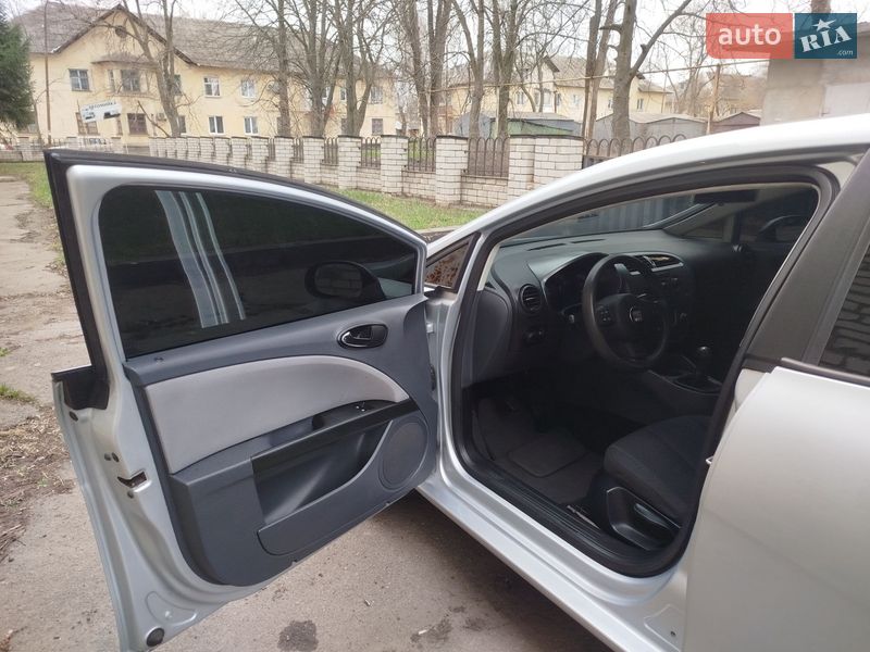 Хетчбек SEAT Leon 2007 в Жовтих Водах