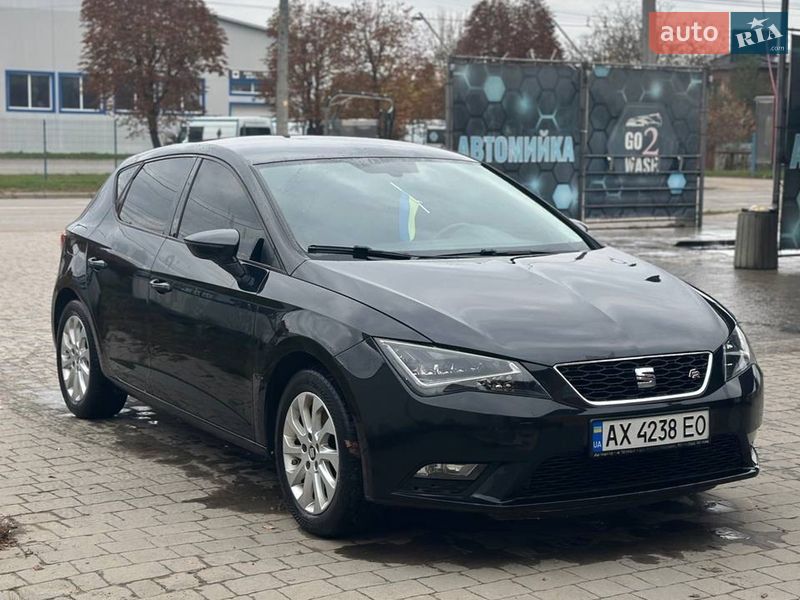 Хэтчбек SEAT Leon 2013 в Ивано-Франковске