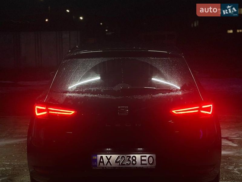 Хэтчбек SEAT Leon 2013 в Ивано-Франковске