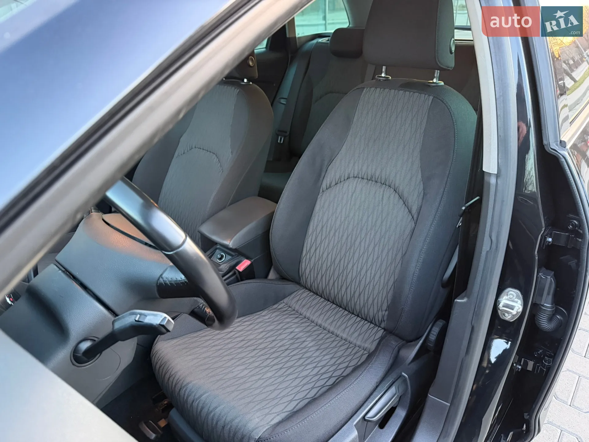 2014 SEAT Leon - мініатюра 16