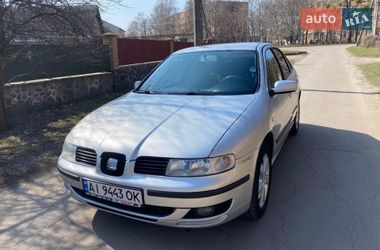 Хэтчбек SEAT Leon 2002 в Ватутино