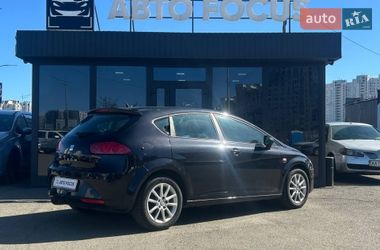 Хэтчбек SEAT Leon 2010 в Киеве