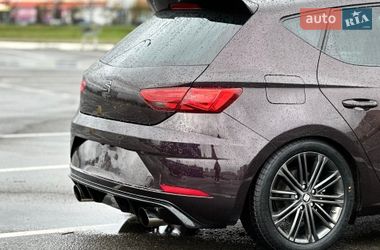 Хэтчбек SEAT Leon 2017 в Киеве