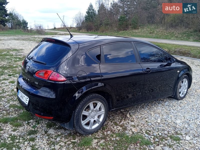 Хэтчбек SEAT Leon 2006 в Богородчанах