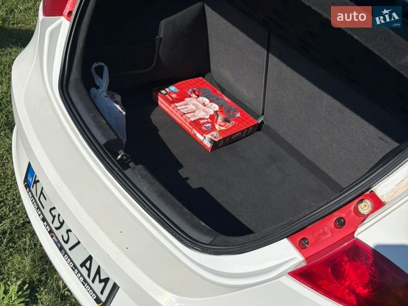 Хетчбек SEAT Leon 2009 в Кривому Розі фото 8 Хетчбек SEAT Leon 2009 в Кривому Розі