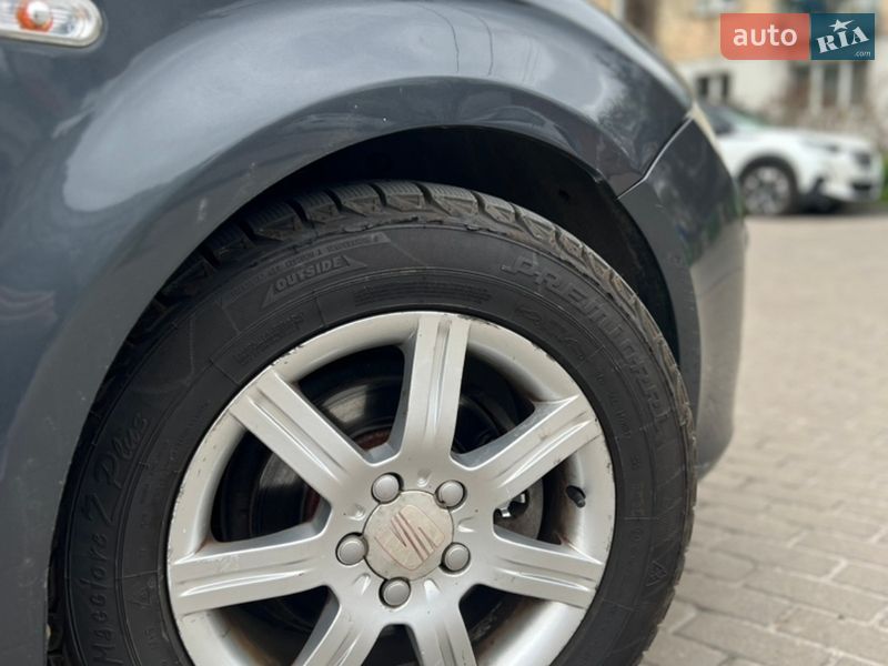 Хетчбек SEAT Leon 2006 в Львові