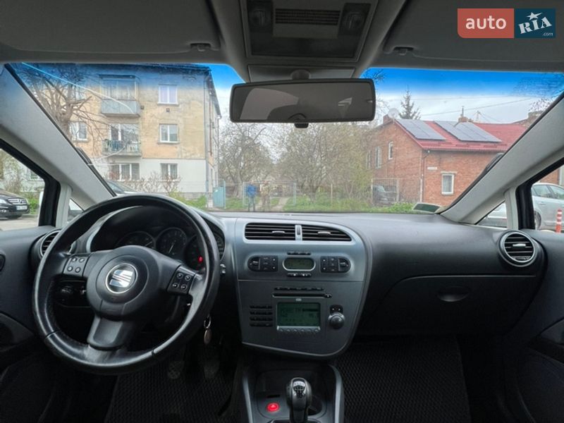 Хетчбек SEAT Leon 2006 в Львові