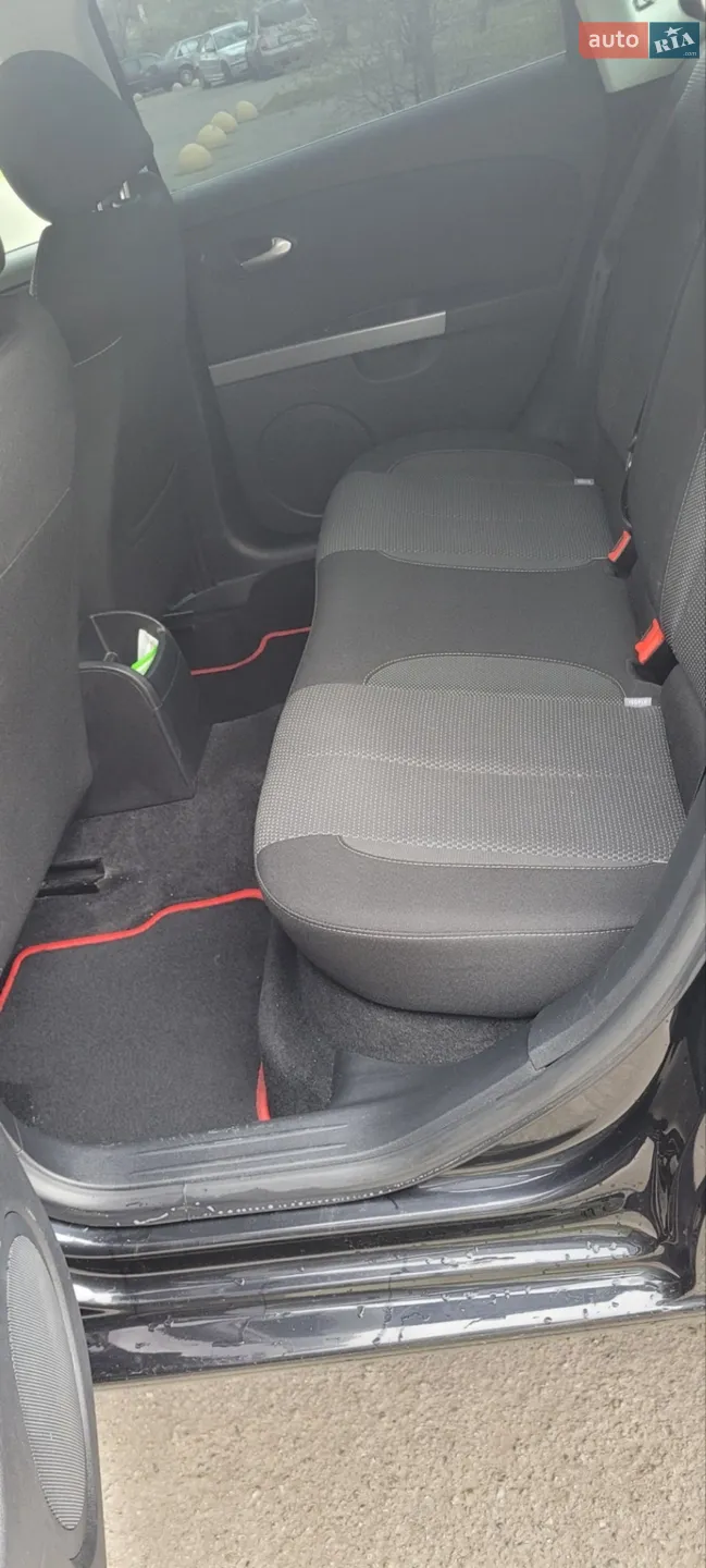 2011 SEAT Leon - мініатюра 10