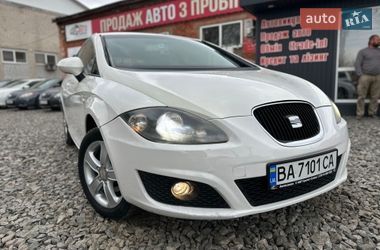 Хетчбек SEAT Leon 2011 в Смілі