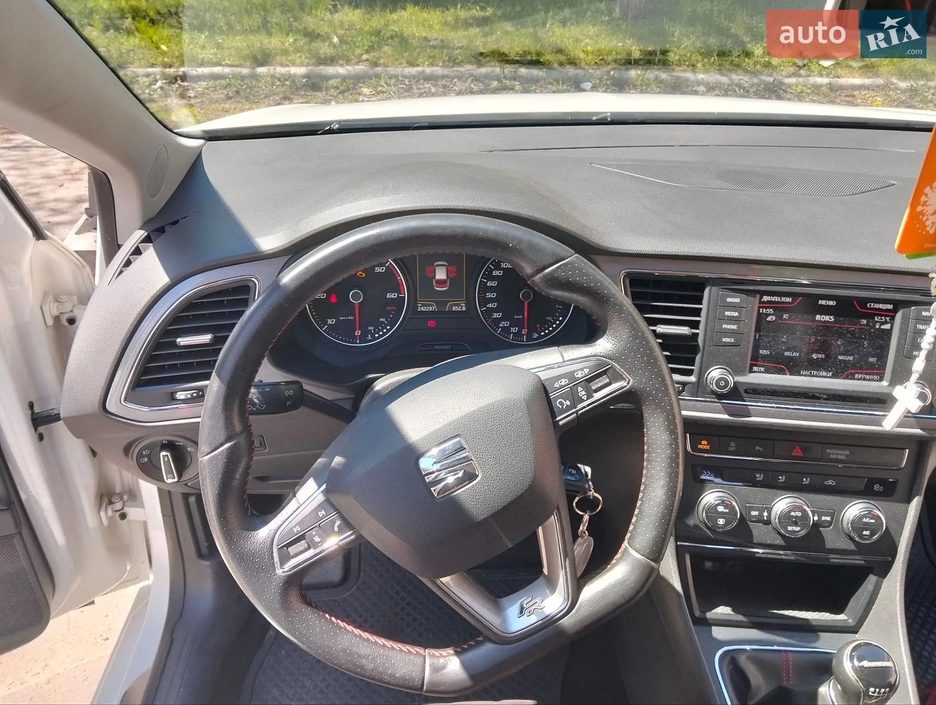 2015 SEAT Leon - мініатюра 16