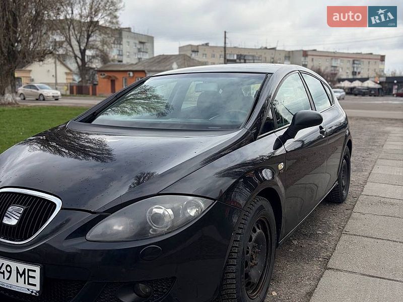 Хэтчбек SEAT Leon 2007 в Козельце