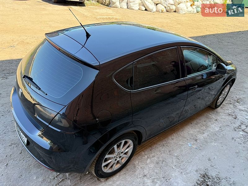 Хэтчбек SEAT Leon 2010 в Хмельницком