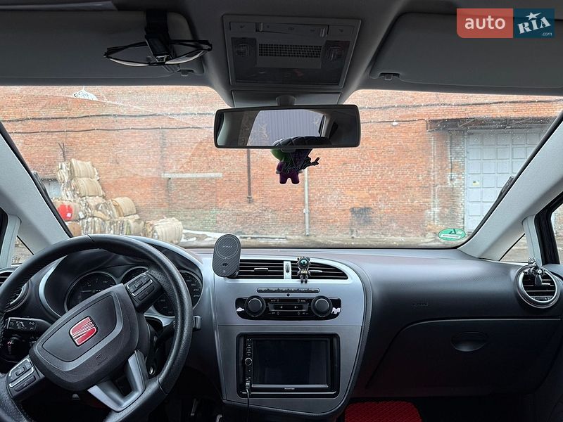 Хэтчбек SEAT Leon 2010 в Хмельницком