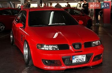 Хетчбек SEAT Leon 2003 в Радехові