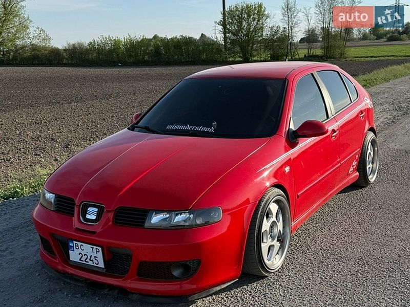 Хэтчбек SEAT Leon 2003 в Радехове