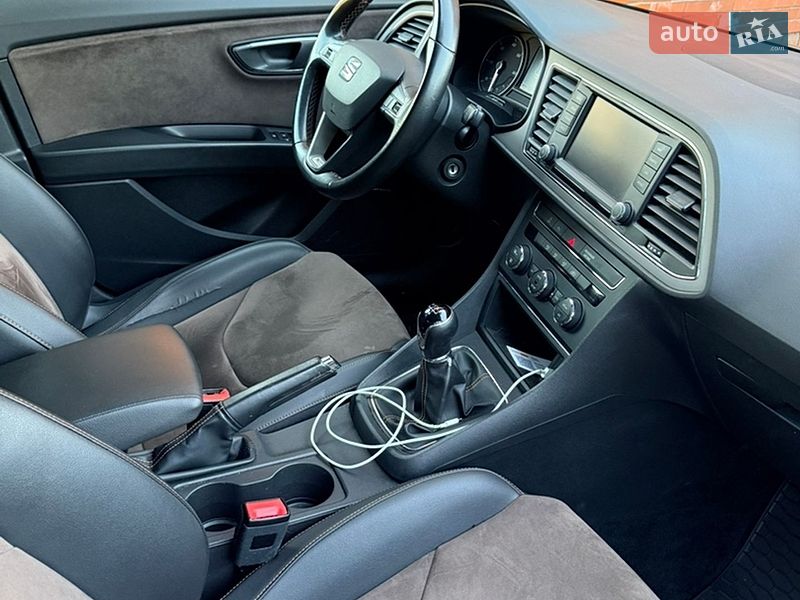 Универсал SEAT Leon 2016 в Киеве