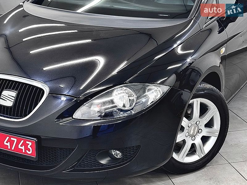 Хэтчбек SEAT Leon 2006 в Стрые