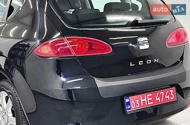 Хэтчбек SEAT Leon 2006 в Стрые